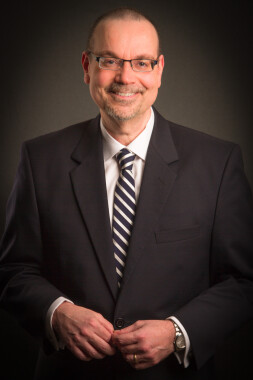Eric Rowley Headshots High Res 5209 002